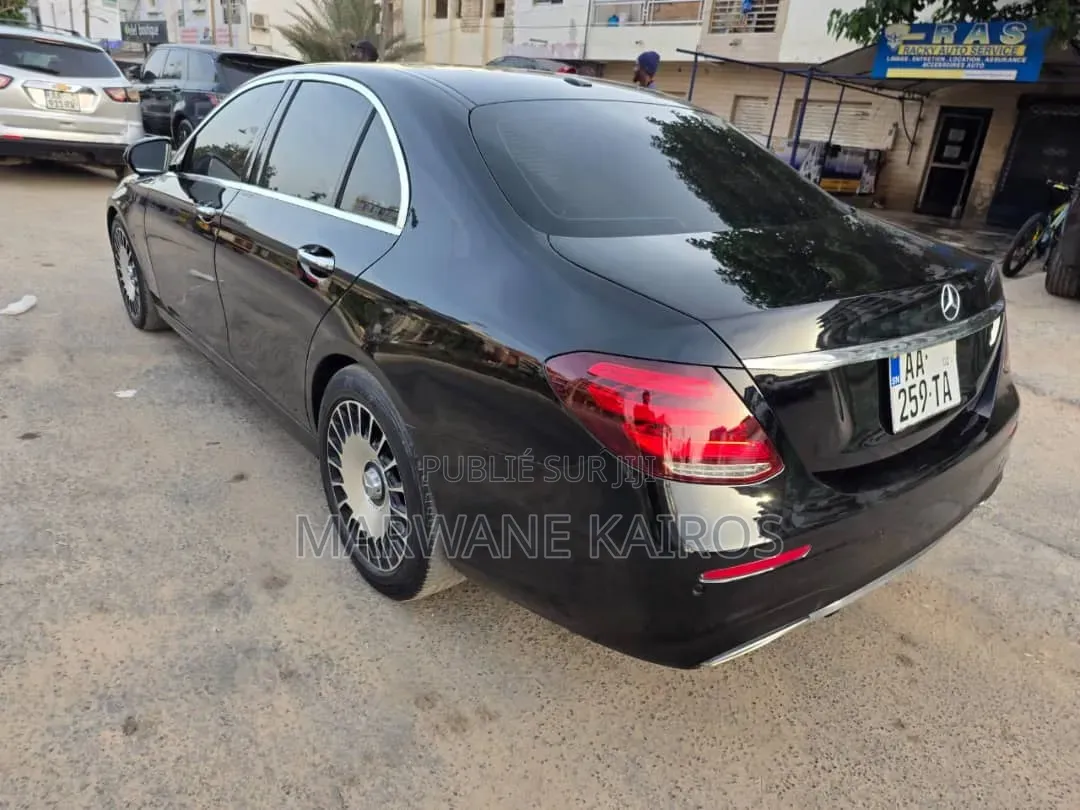 Mercedes-Benz E300 2017 Noir