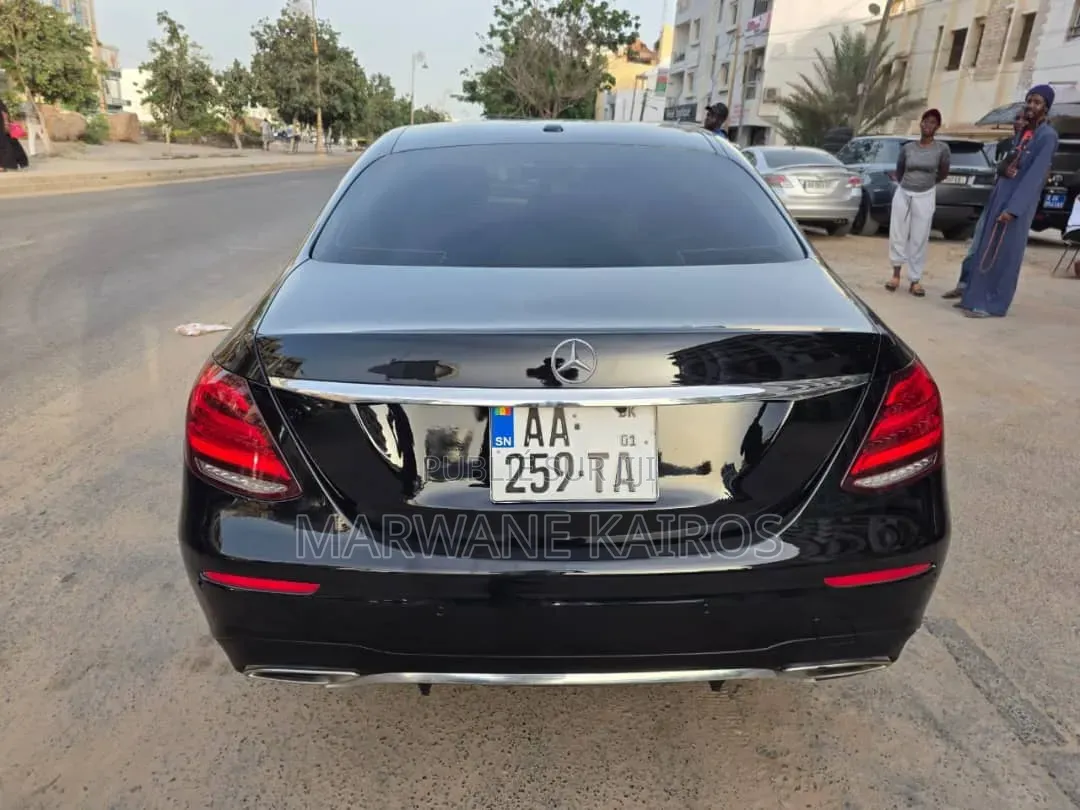 Mercedes-Benz E300 2017 Noir