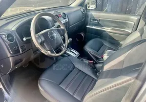 Isuzu D-MAX 2013 Gris