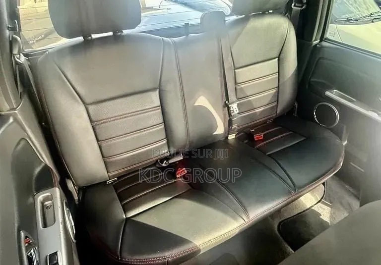 Isuzu D-MAX 2013 Gris
