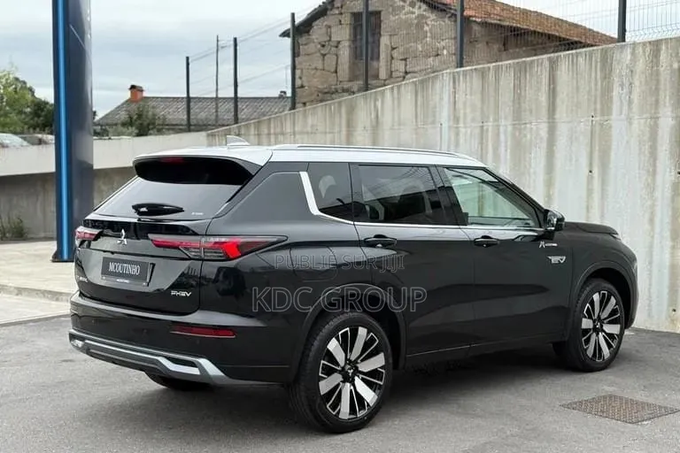 Mitsubishi Outlander 2026 Noir