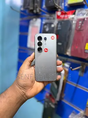 Nouveau Tecno Camon 50 Pro 256 GB Noir