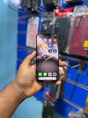 Nouveau Tecno Camon 50 Pro 256 GB Noir