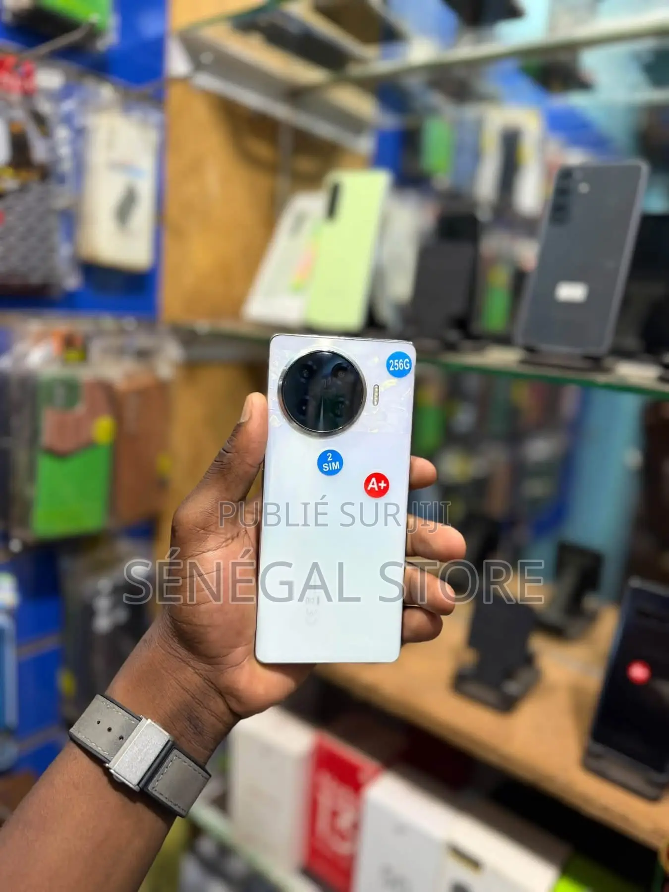 Nouveau Tecno Spark 20 Pro Plus 256 GB Blanc
