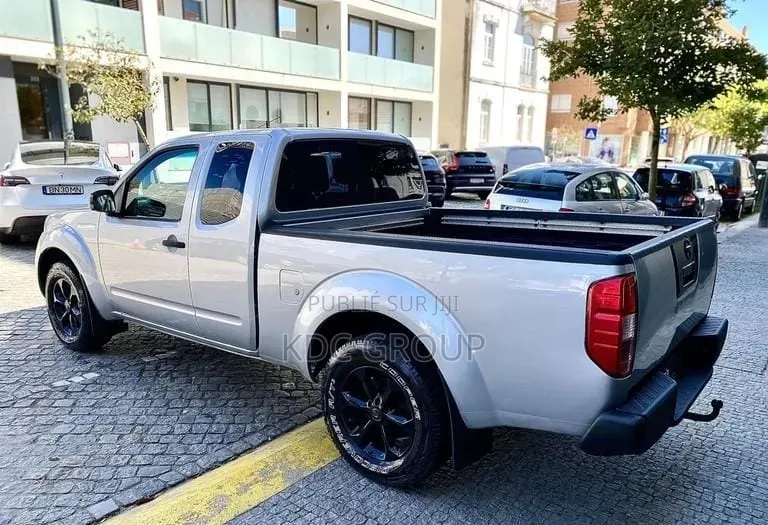 Nissan Navara 2008 Gris