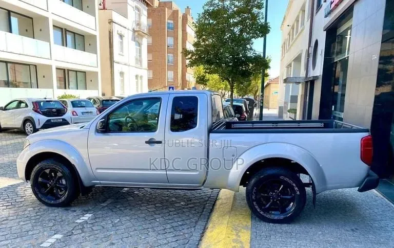 Nissan Navara 2008 Gris