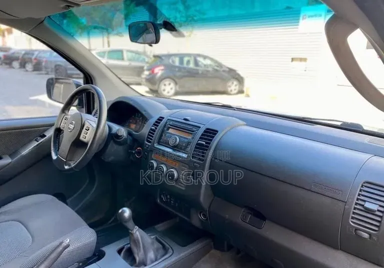 Nissan Navara 2008 Gris