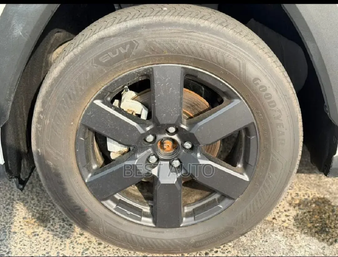 Nouveau Toyota RAV4 2026 Noir