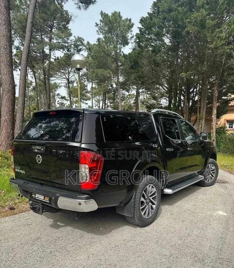 Nissan Navara 2016 Noir