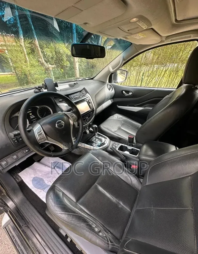 Nissan Navara 2016 Noir