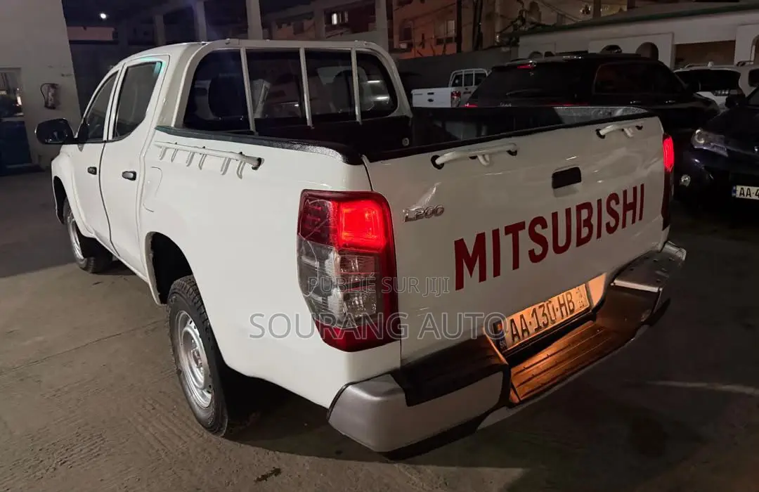 Mitsubishi L200 2022 Blanc