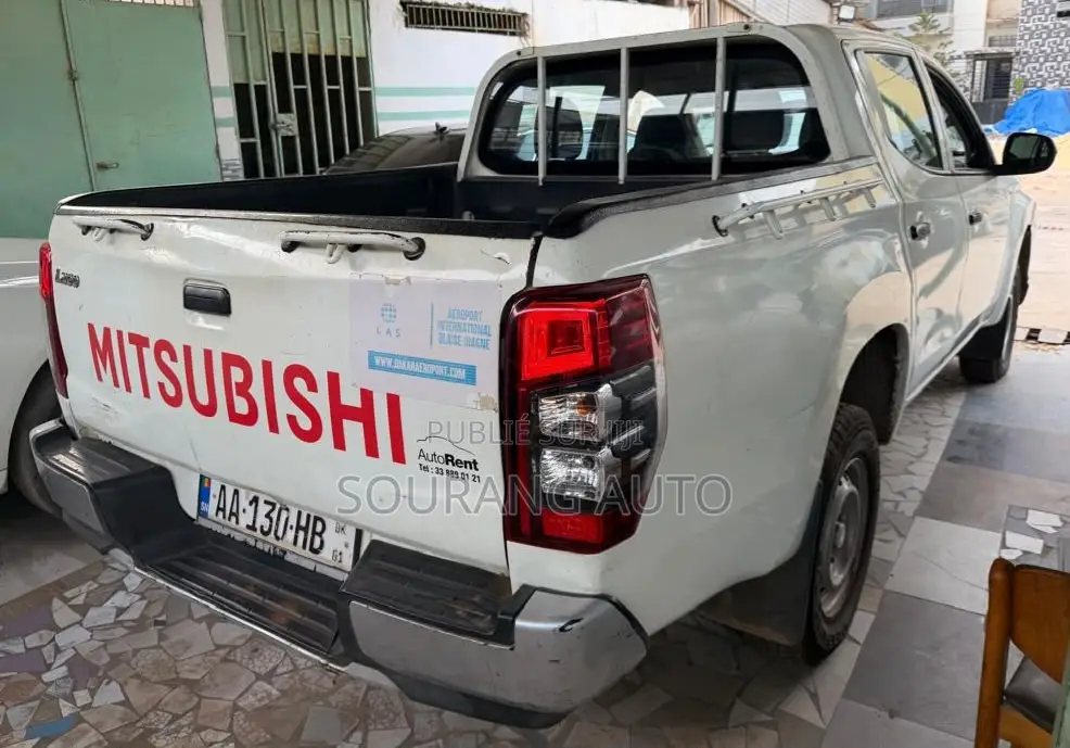 Mitsubishi L200 2022 Blanc