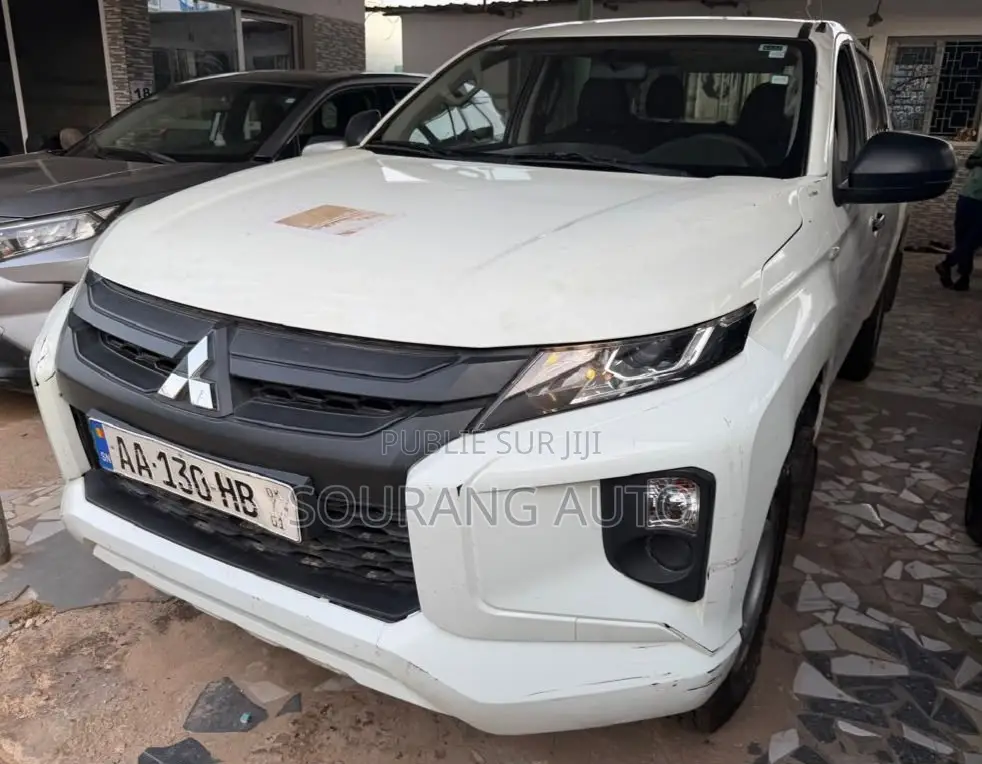 Mitsubishi L200 2022 Blanc