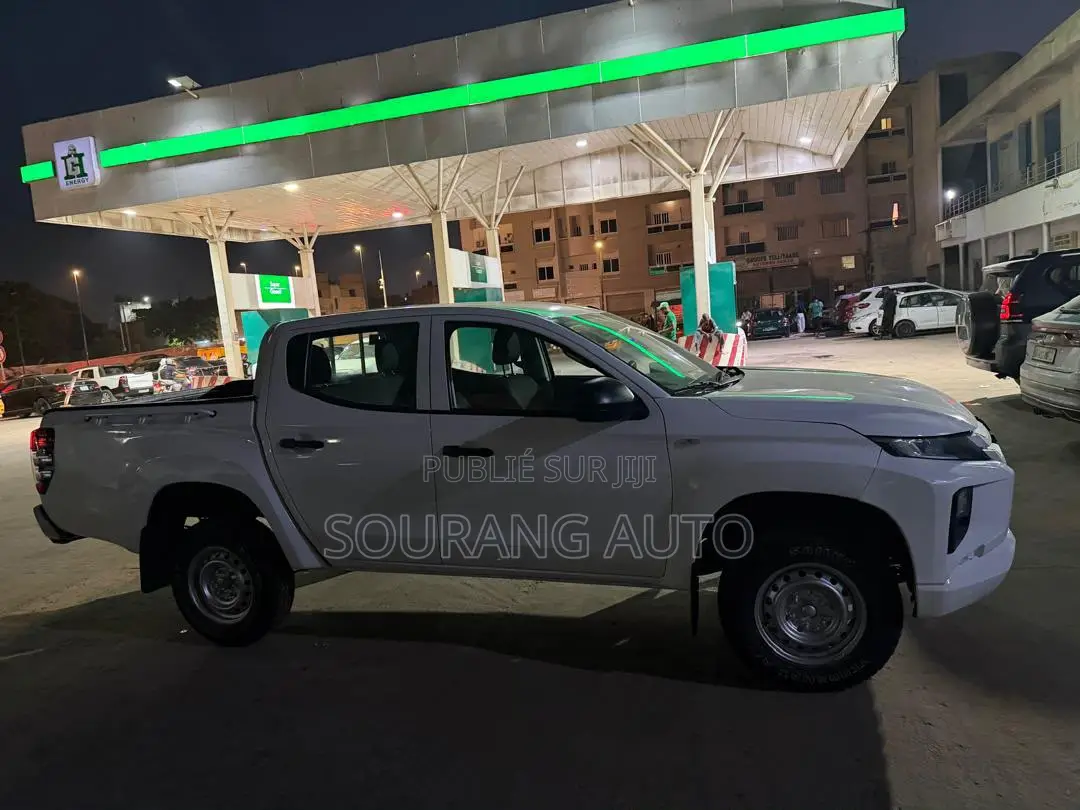 Mitsubishi L200 2022 Blanc
