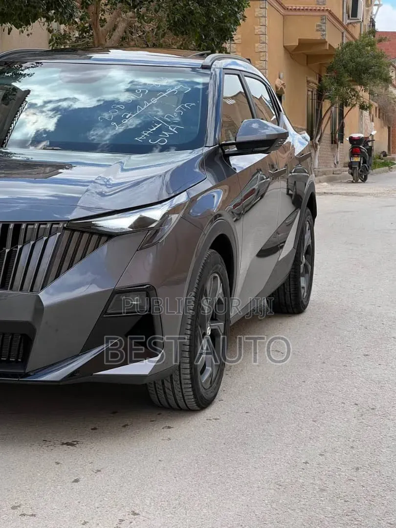 Nouveau Geely Coolray 2025 Gris