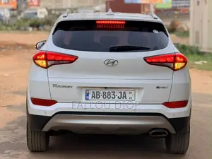 Hyundai Tucson 2018 Gris