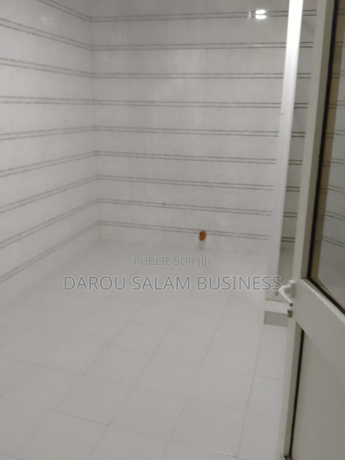 3chbre Appartement dans Yoff à Louer