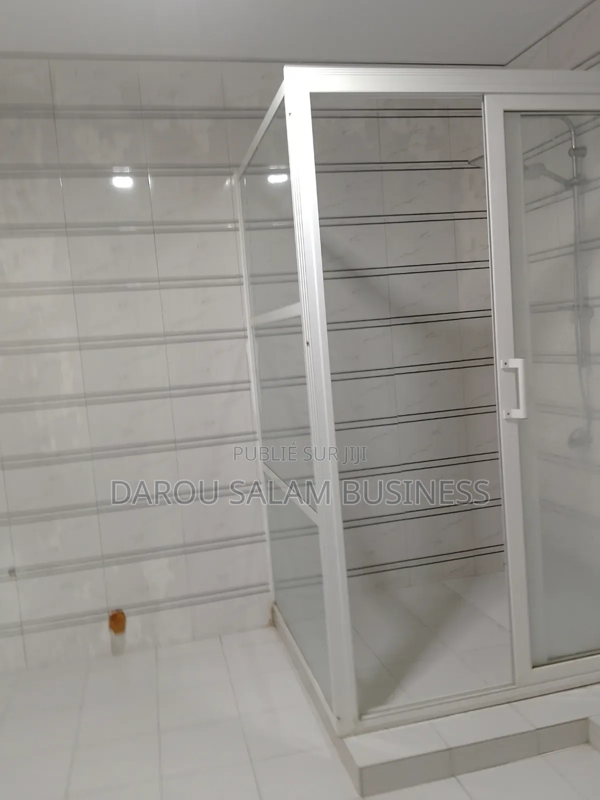 3chbre Appartement dans Yoff à Louer