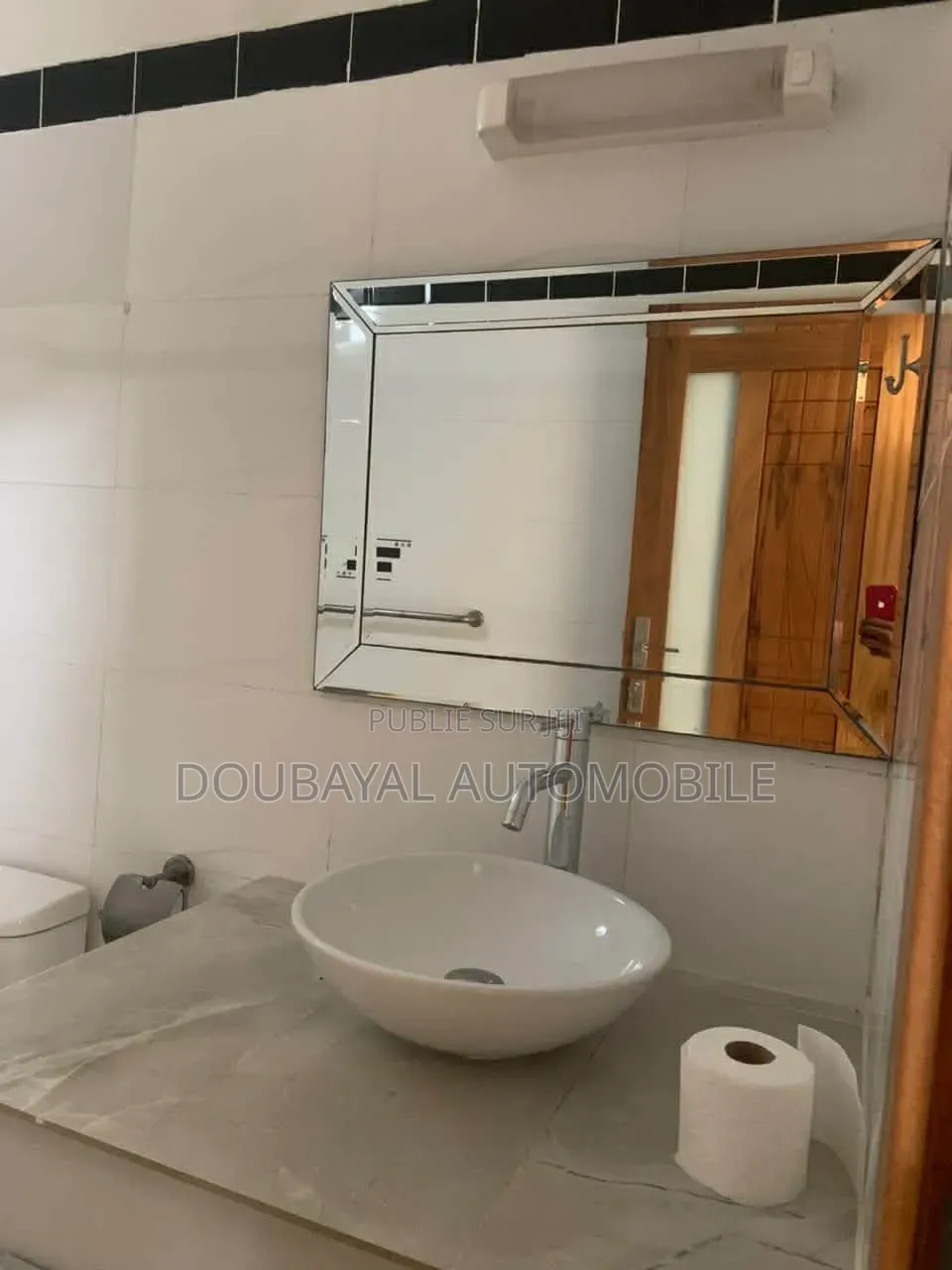 4chbre Villa dans Villa A Vendre Petit, Thiès Sud à Vendre