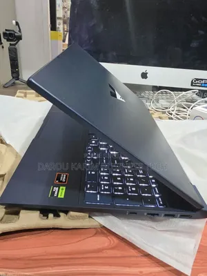 Nouveau Ordinateur portable HP Victus 16 16GB AMD Ryzen 5 SSD 512GB