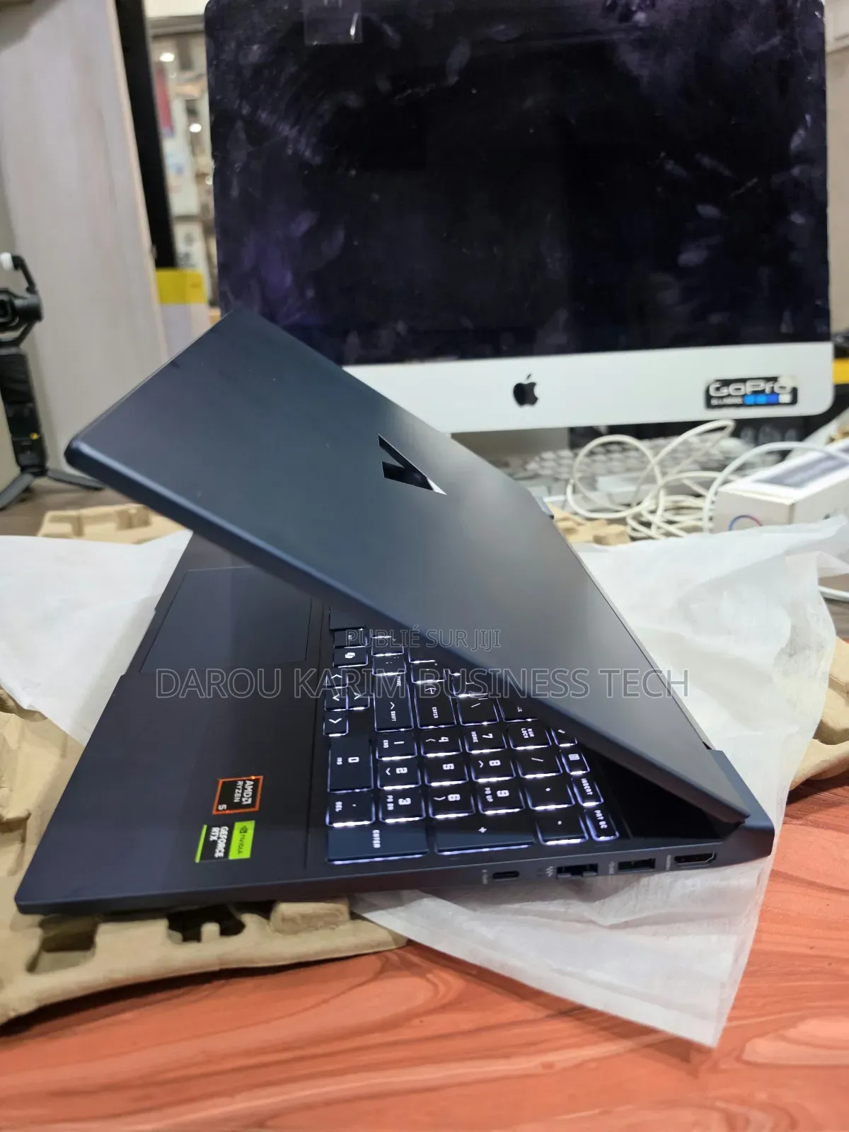 Nouveau Ordinateur portable HP Victus 16 16GB AMD Ryzen 5 SSD 512GB