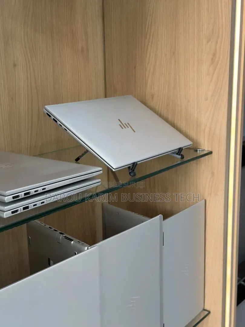 Nouveau HP Elitebook 830 G11 16GB Intel Core i5 SSD 256GB