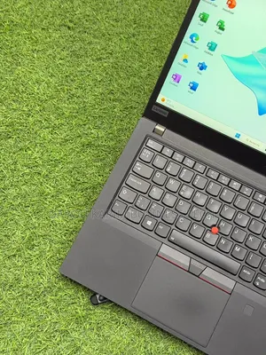 Nouveau Lenovo ThinkPad T490s 16GB Intel Core i7 SSD 256GB