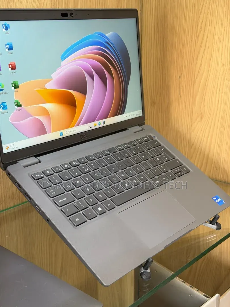 Nouveau Dell Latitude 3440 8GB Intel Core i5 SSD 256GB