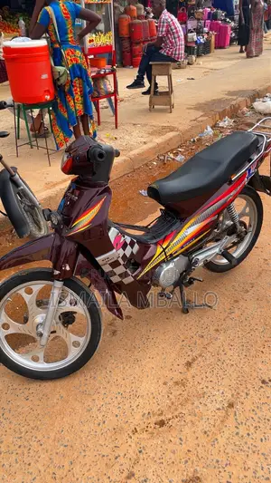 Nouveau KTM Duke 125 2025 Marron