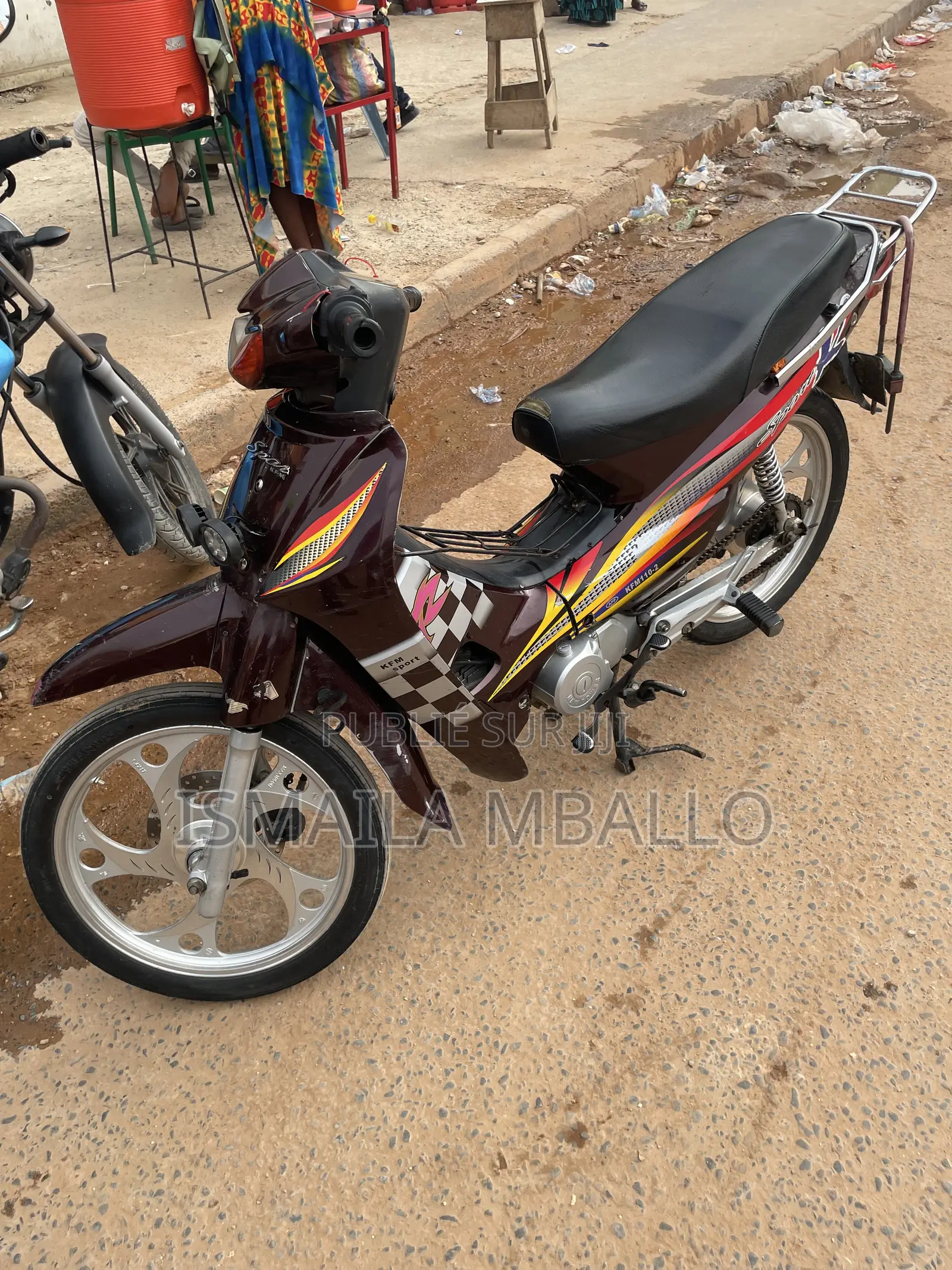 Nouveau KTM Duke 125 2025 Marron