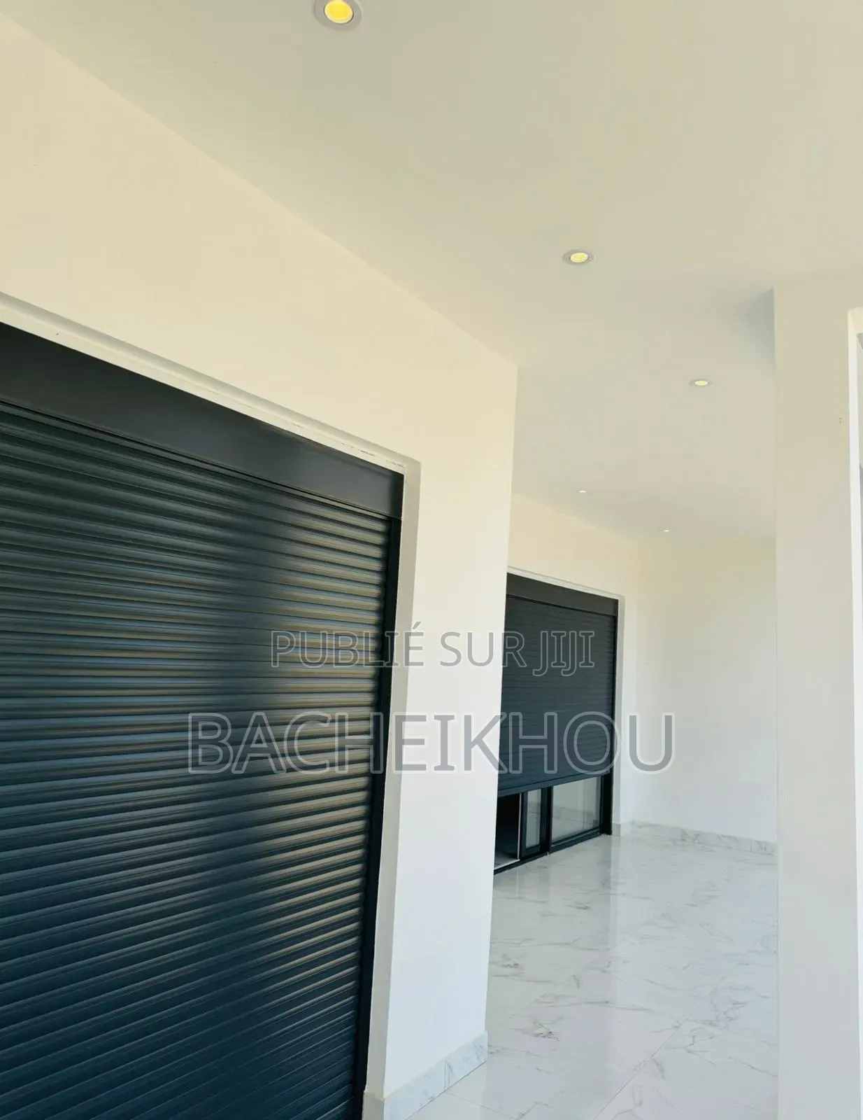 8chbre Maison dans Bacheikhou Diaby, Thiès Sud à Vendre