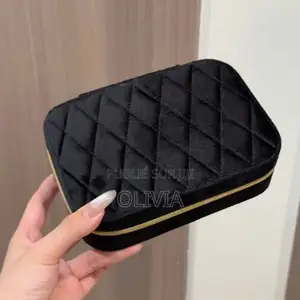 Mini Rangement De Bijoux en Velours