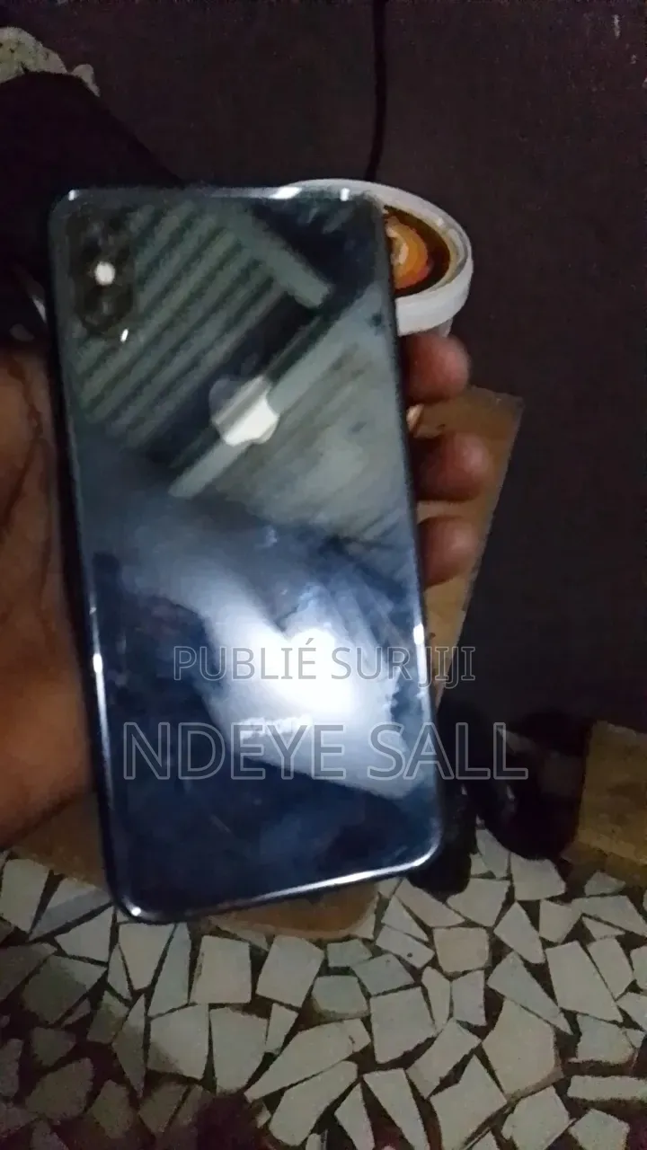Pomme iPhone X 256 GB Noir