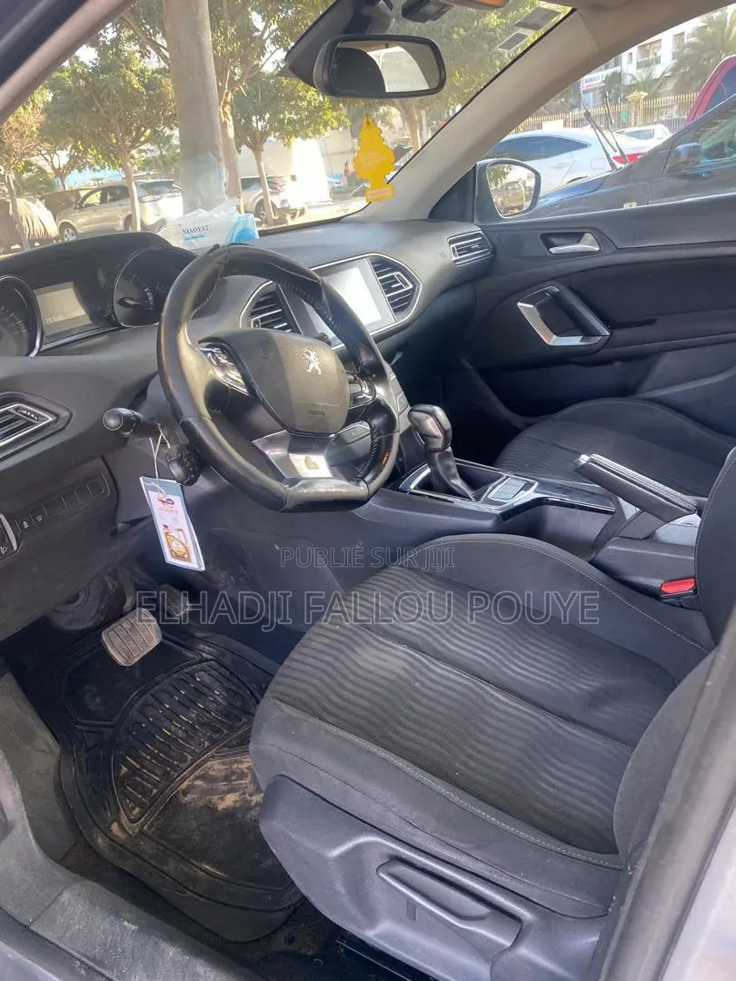 Peugeot 308 2015 Gris