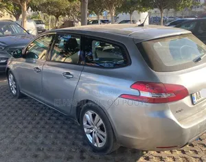 Peugeot 308 2015 Gris