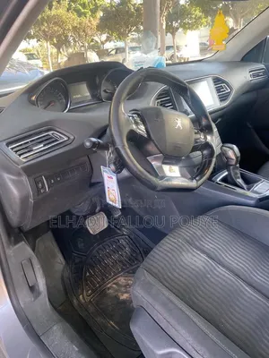 Peugeot 308 2015 Gris