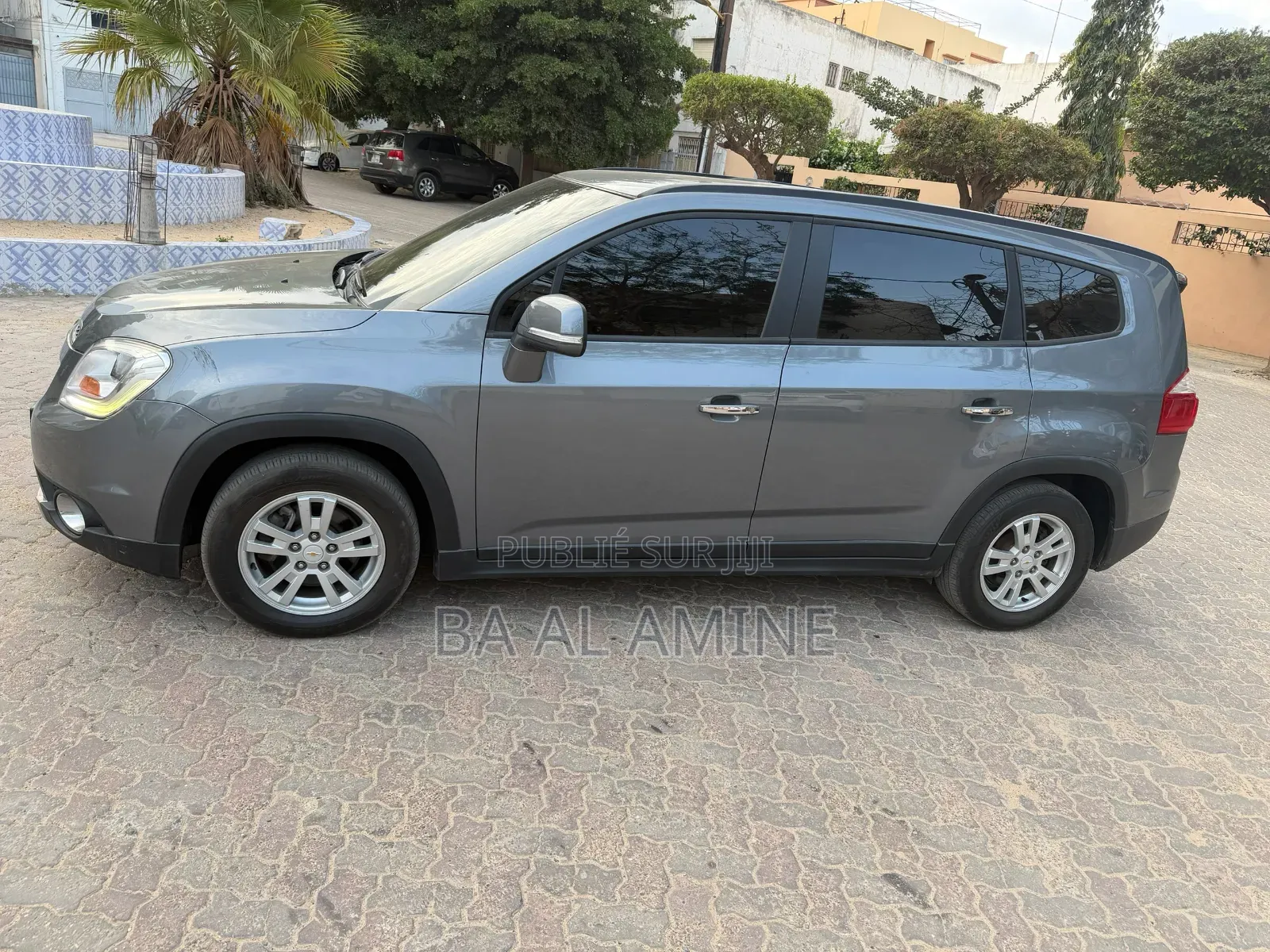 Chevrolet Orlando 2017 Gris