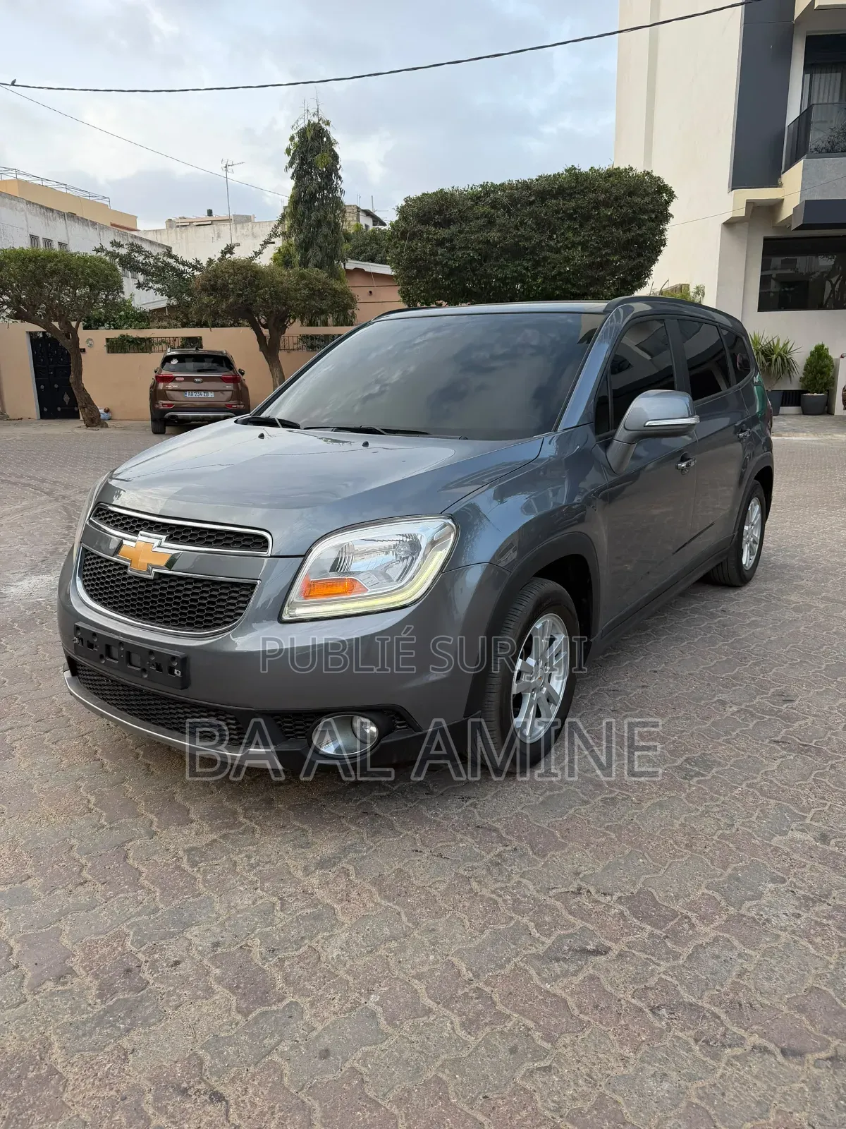 Chevrolet Orlando 2017 Gris