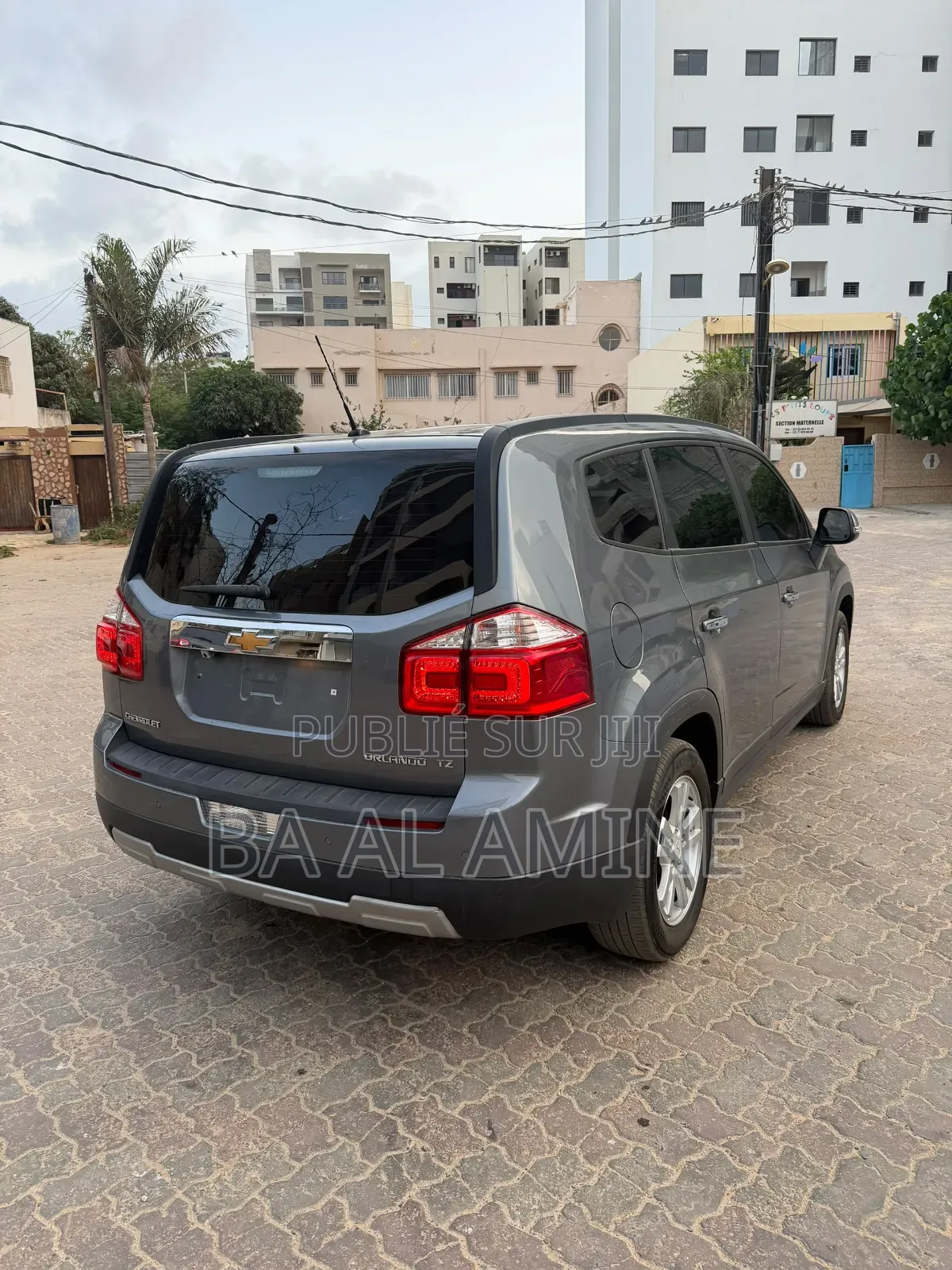 Chevrolet Orlando 2017 Gris