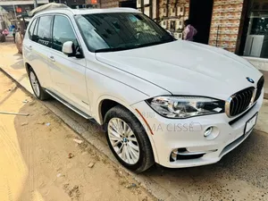 BMW X5 sDrive35i 4x2 (3.0L 6cyl 8A) 2017 Blanc cassé