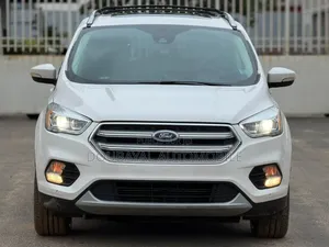 Ford Escape 2018 Blanc