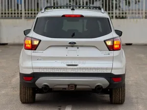 Ford Escape 2018 Blanc