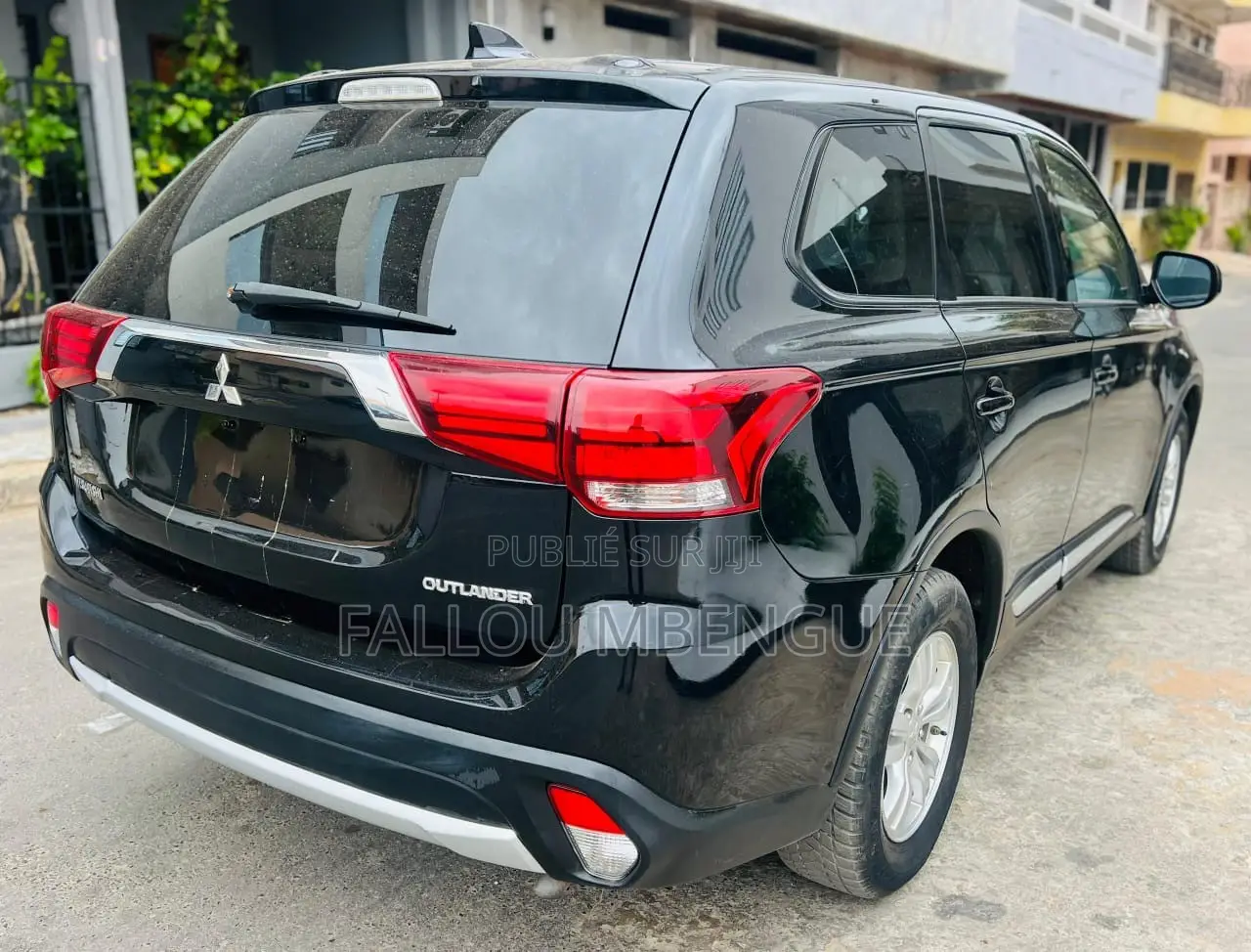 Mitsubishi Outlander 2017 Noir