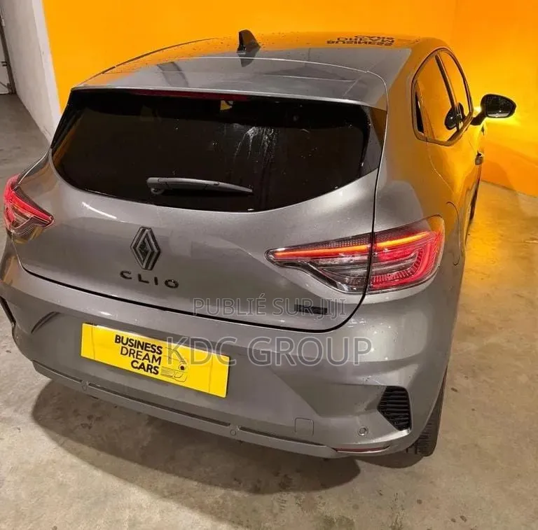 Renault Clio 2025 Gris