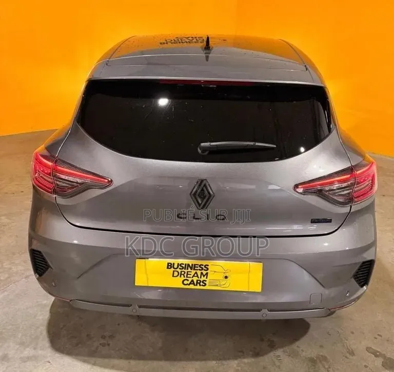 Renault Clio 2025 Gris