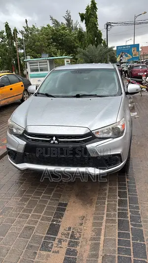 Mitsubishi Outlander 2018 Gris