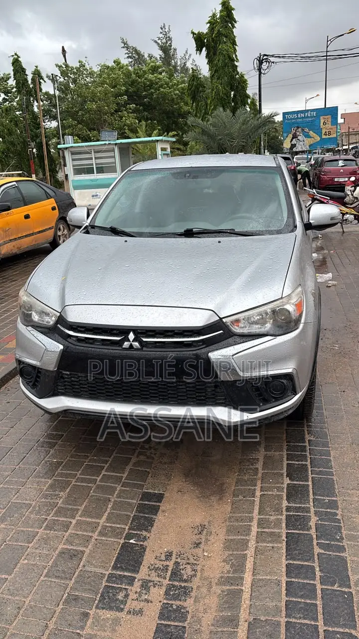 Mitsubishi Outlander 2018 Gris