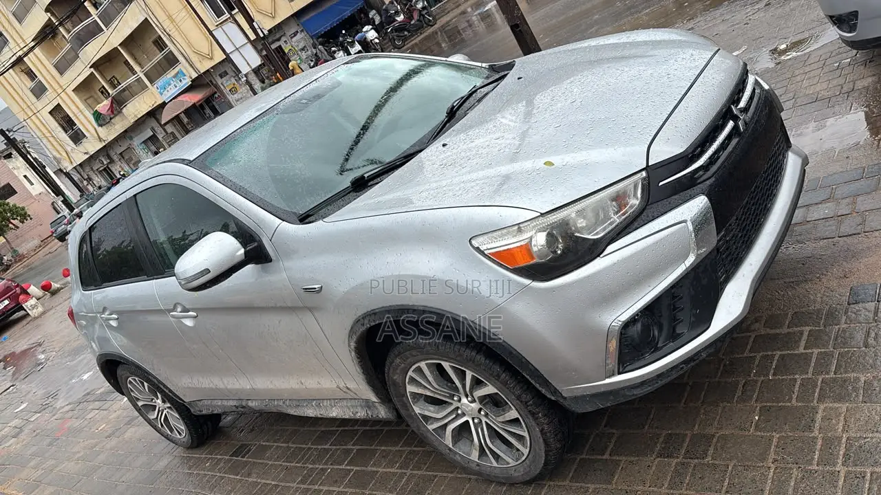 Mitsubishi Outlander 2018 Gris