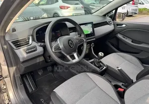 Renault Clio 2024 Gris