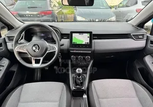 Renault Clio 2024 Gris